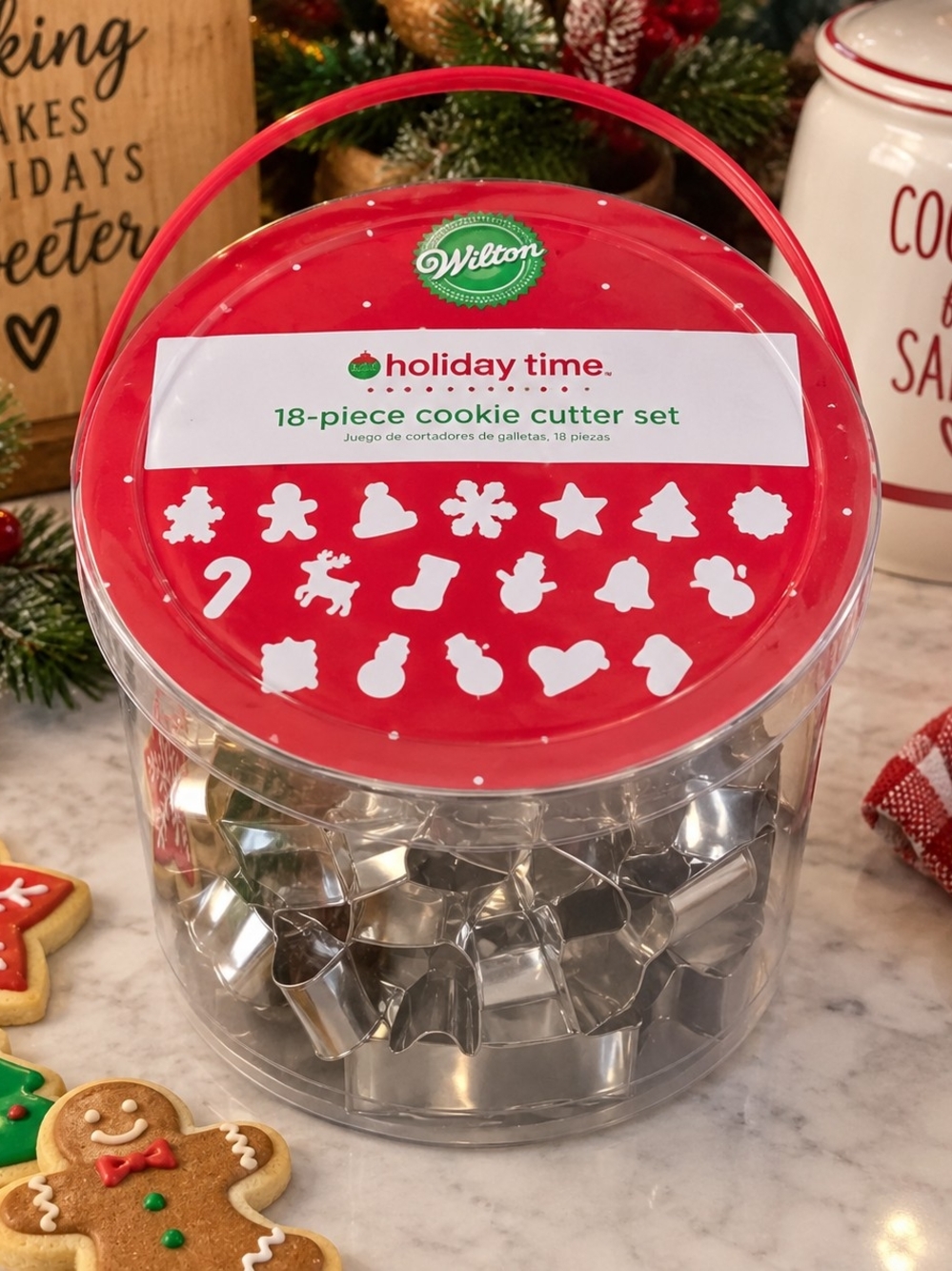 Wilton Red 18-Piece CHRISTMAS Holiday Cookie Cutter Set